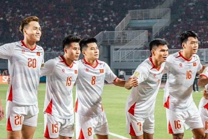 VN celebrate 1